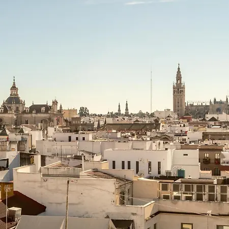 Avanti La Campana, Con Un Balcon Que Te Enamorara Del Ambiente De