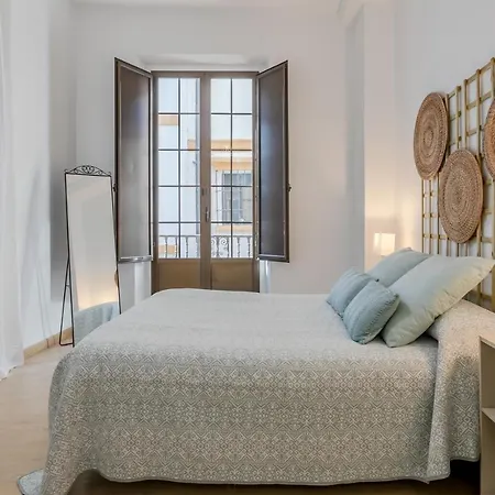 Lejlighed Avanti La Campana, Con Un Balcon Que Te Enamorara Del Ambiente De *