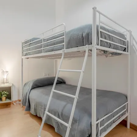 Avanti La Campana, Con Un Balcon Que Te Enamorara Del Ambiente De Апартаменты *