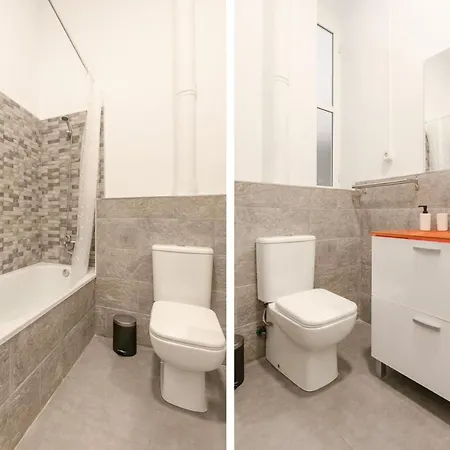 Avanti La Campana, Con Un Balcon Que Te Enamorara Del Ambiente De Севилья